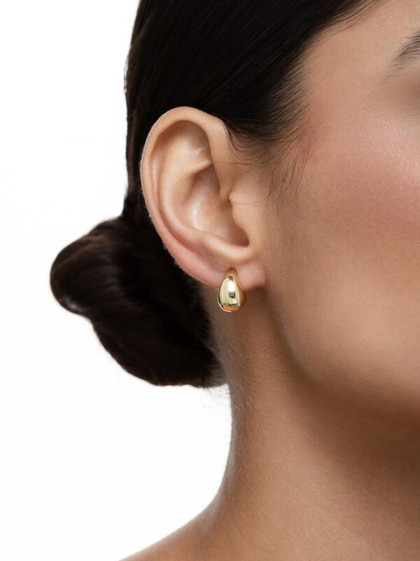 Brinco Mini Gota Abaulada | Banhado a Ouro