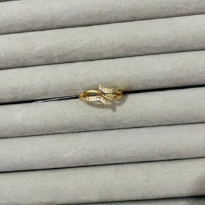Anel Onda Lisa e Cravejada | Banhado a Ouro