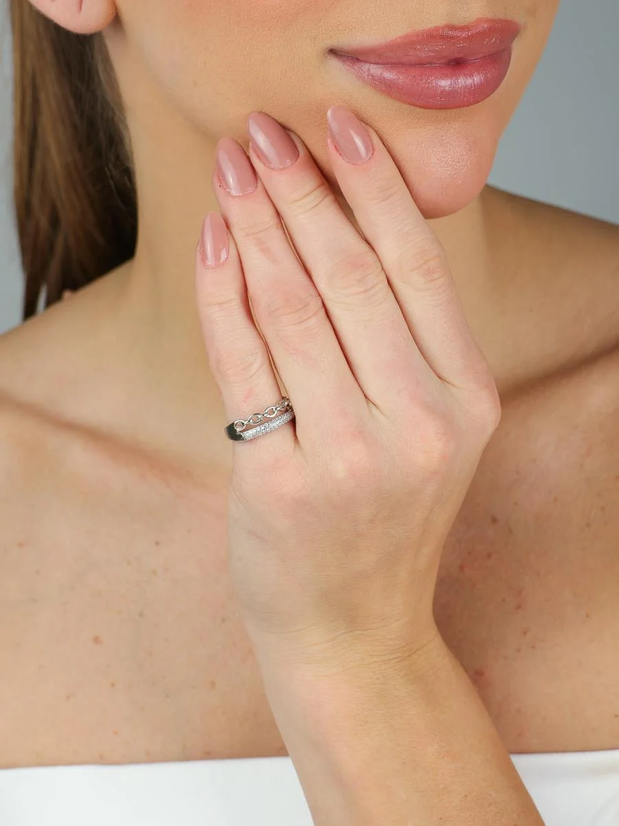 Anel Corrente Cravejado | Banhado a Ródio Branco TAM 19