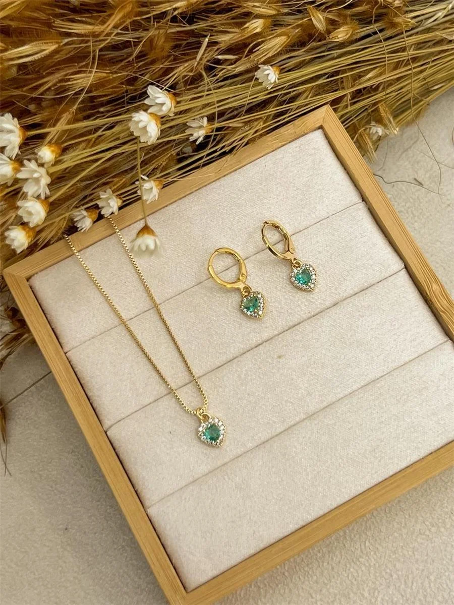 Conjunto Coração Turmalina Cravejado | Banhado a Ouro