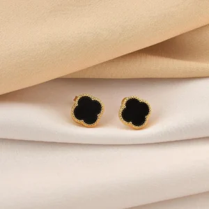 Brinco Trevo Preto P | Banhado a Ouro