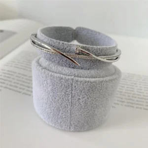 BRACELETE NAIL CRAVEJADO INSPIRED II - RÓDIO BRANCO CRISTAL